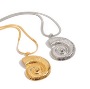 CONCH NECKLACE SILVER