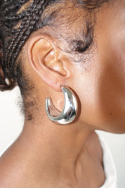 KIARA SILVER HOOPS
