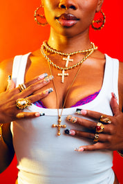 VENUS CROSS NECKLACE GOLD