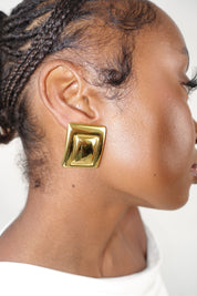 LAYLA GOLD EARRING
