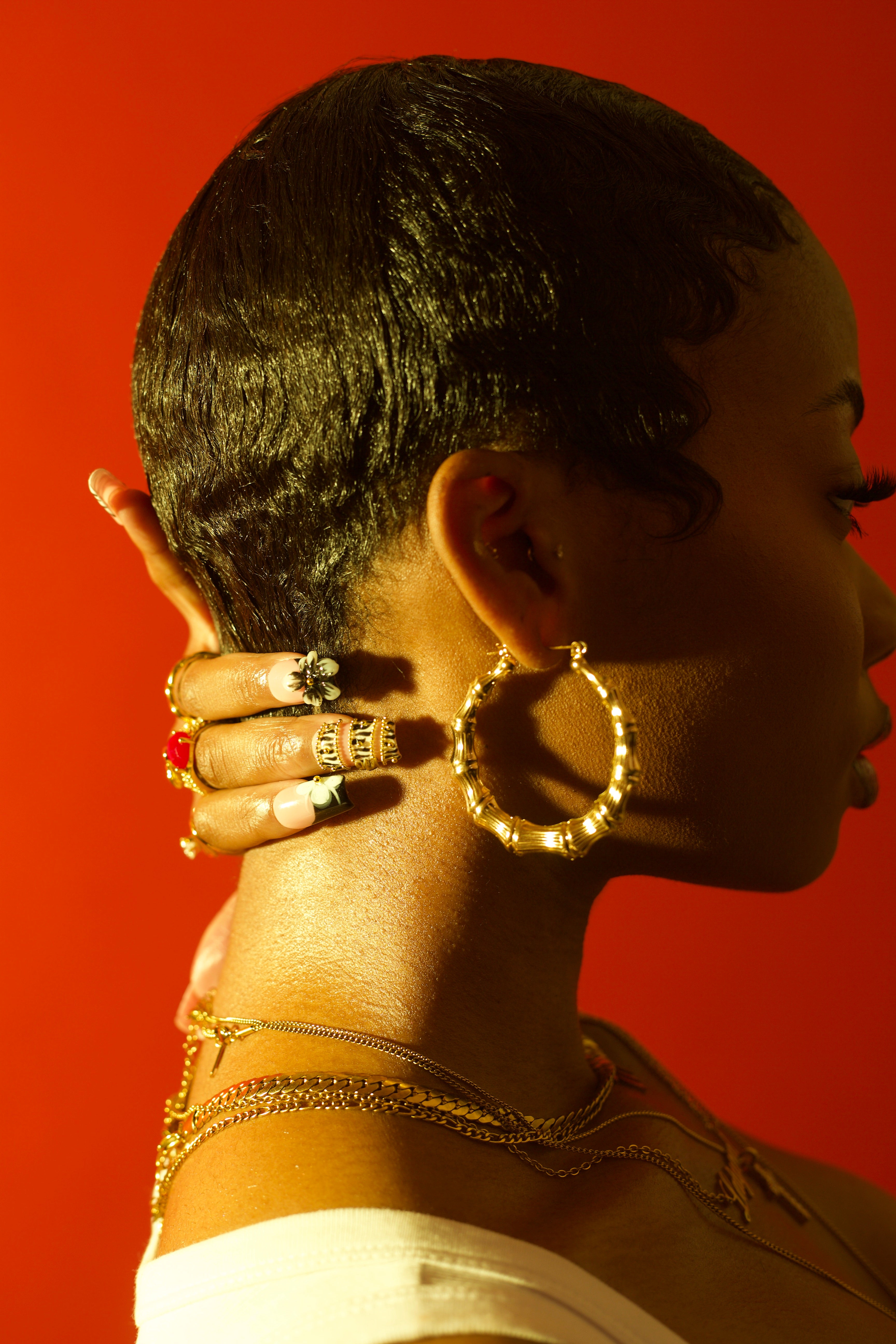MEDIUM BAMBOO HOOPS GOLD