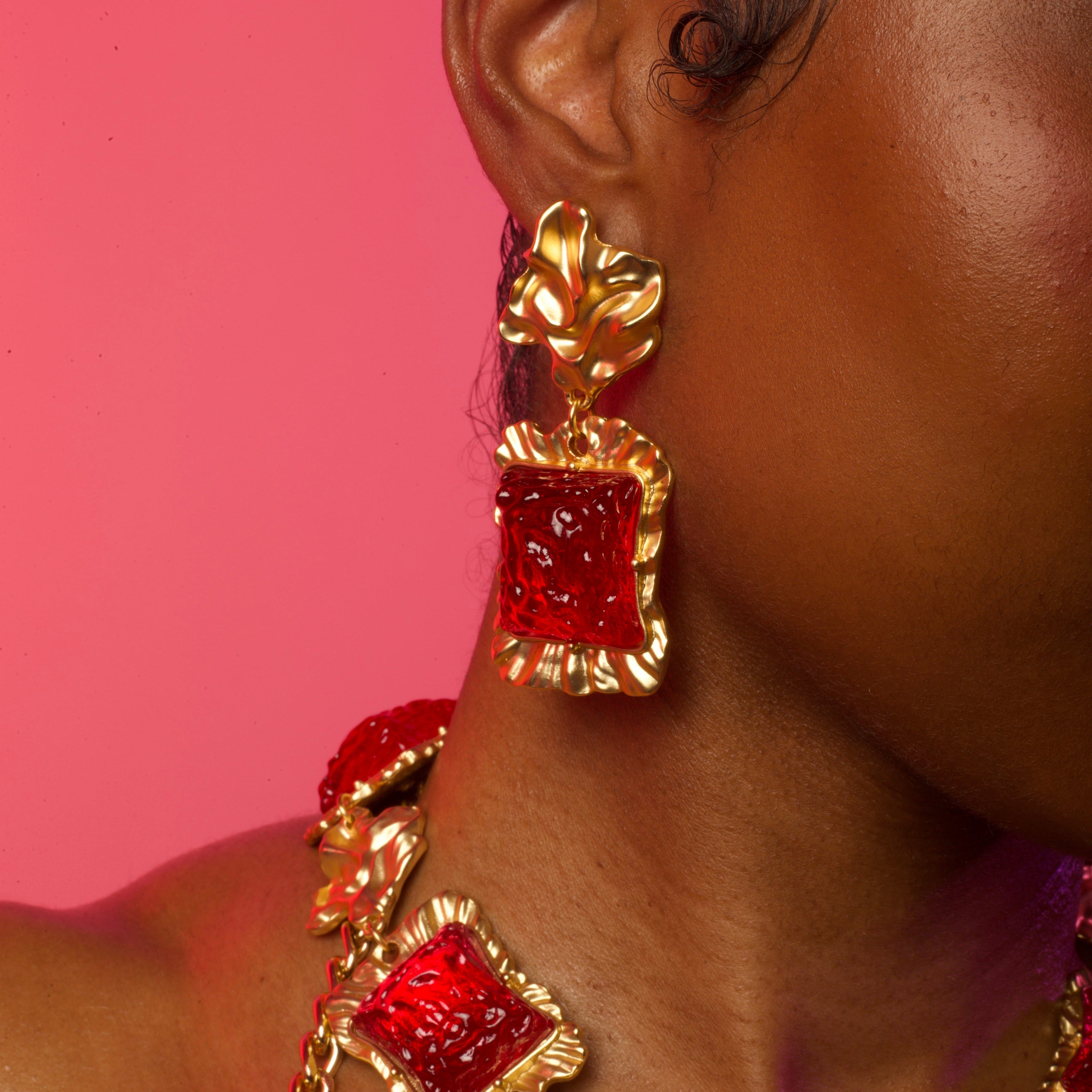 OWIA EARRING PURPLE