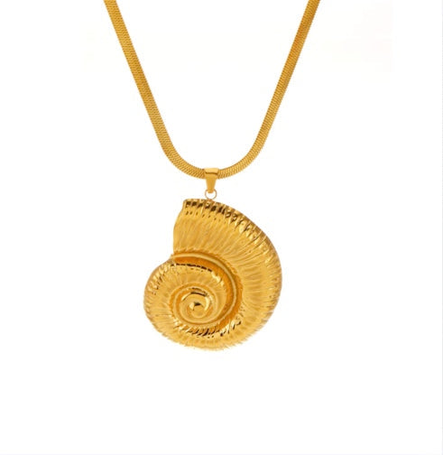 CONCH NECKLACE GOLD