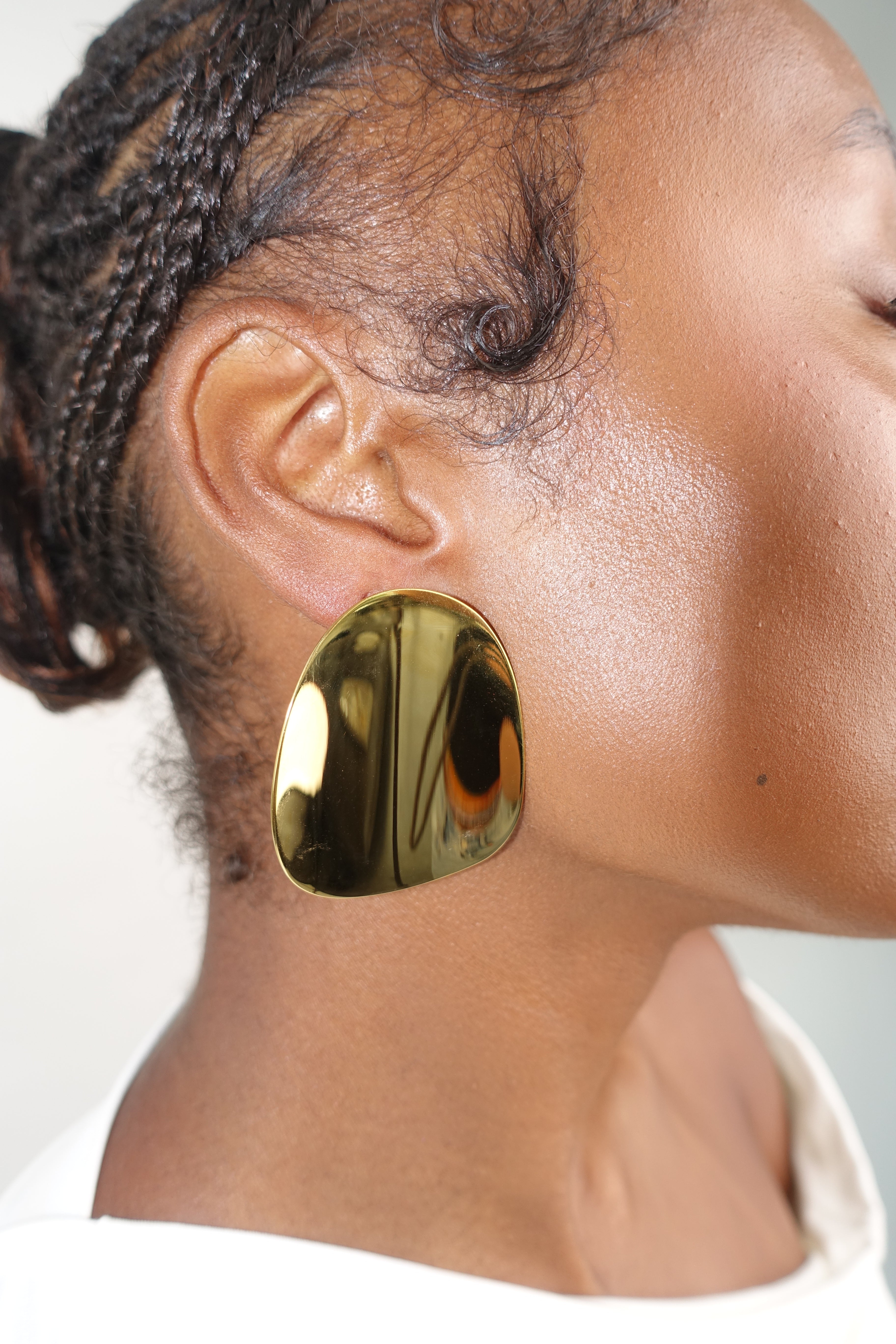 IMOY GOLD EARRING