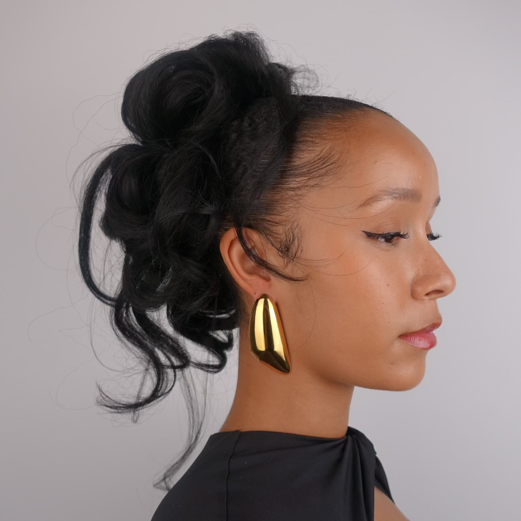 GRACE GOLD DROP EARRING
